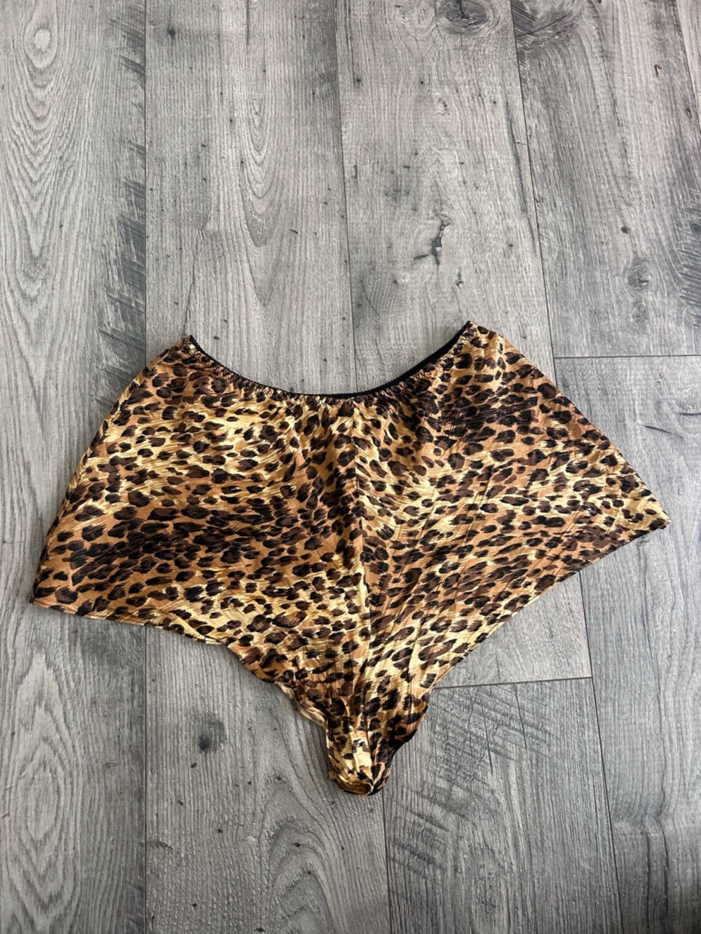 Athene Cheetah Print 100% Silk Pajamas Tank & Shorts Set Size Small - Picture 8 of 9